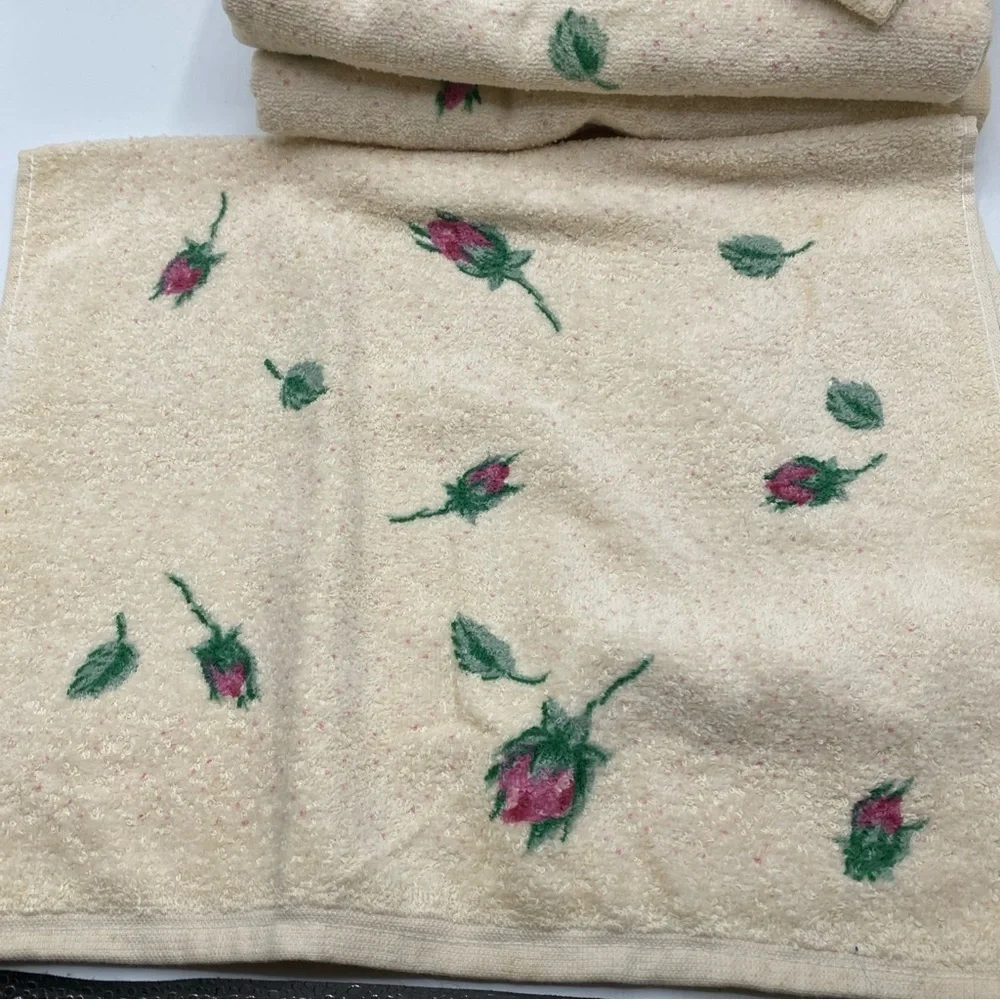 Vintage Cannon Bath Towels Wash Cloth White Pink Rose Floral Cottage Core USA
